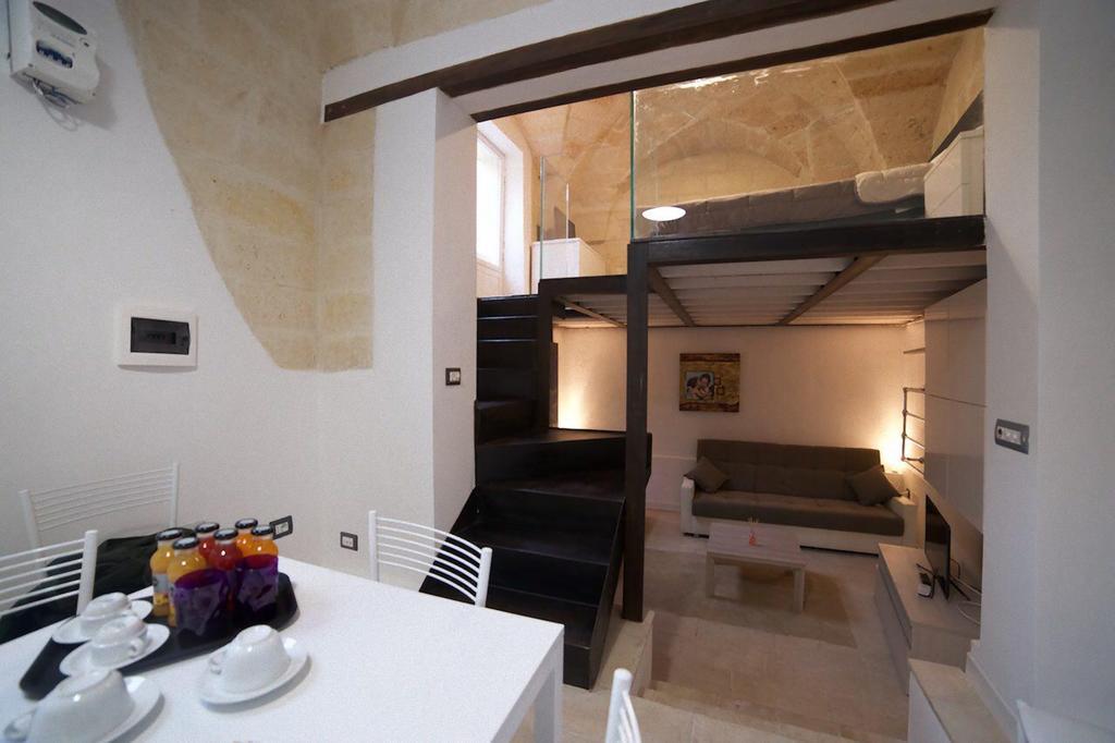 Del Teatro Apartment *
